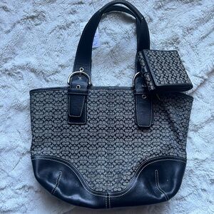 Black and Gray Patterned Tote Bag